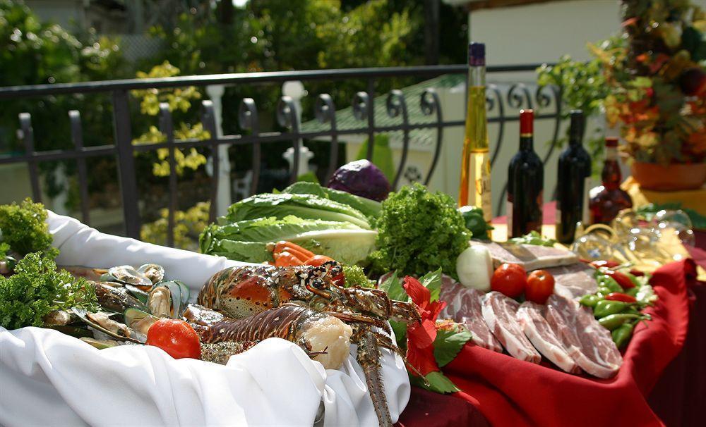 The Chancellor Hotel Port of Spain ภายนอก รูปภาพ